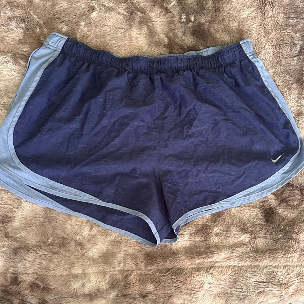 Nike Women's Dri-FIT Tempo Short
